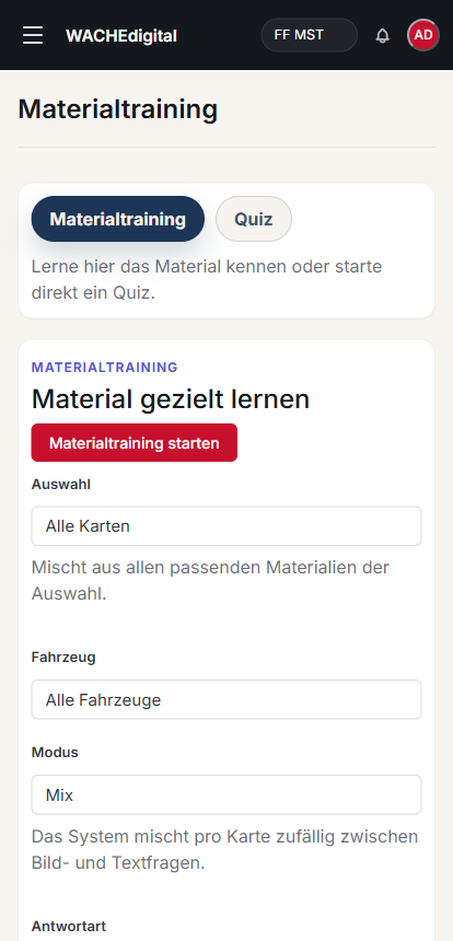 WACHEdigital auf einem Telefon: das Materialtraining mit Auswahlfeldern für Karten, Fahrzeug und Modus.